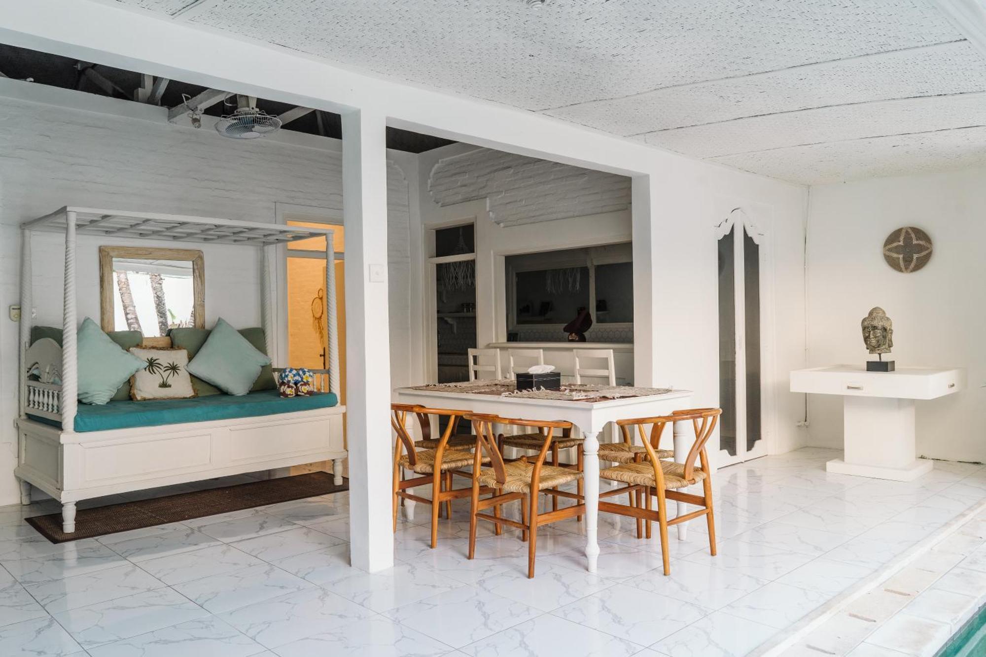Villa New Formentera Double Six Seminyak