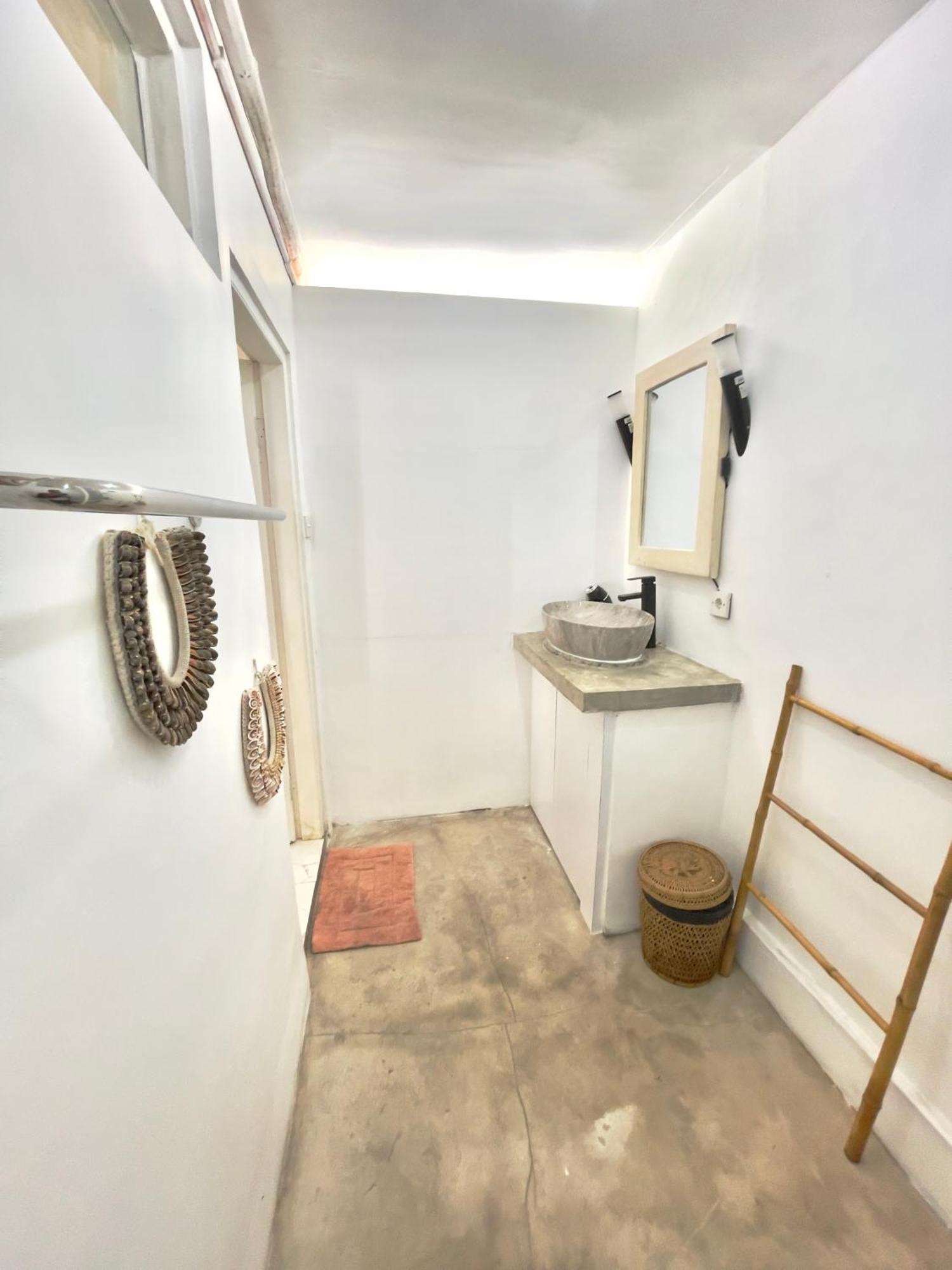 Villa New Formentera Double Six Seminyak