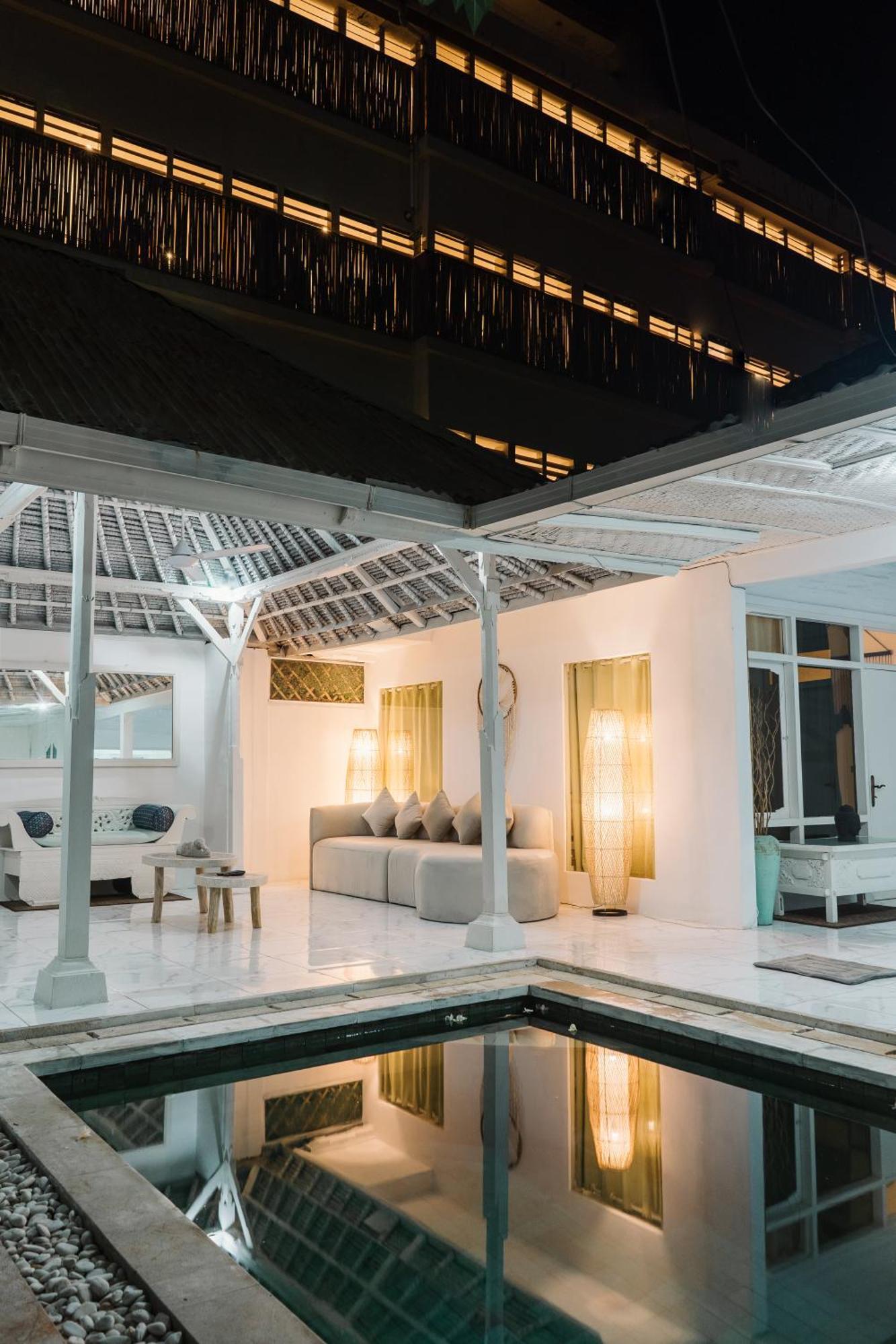 Modern 3br Villa, 4min To Double Six Beach, Pool Villa Seminyak (Bali)