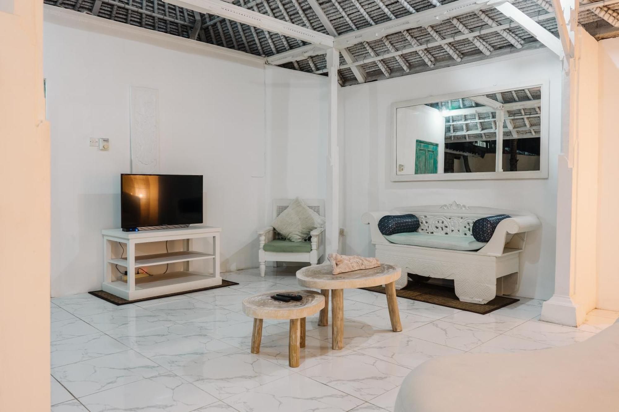 Villa Modern 3br Villa, 4min To Double Six Beach, Pool *